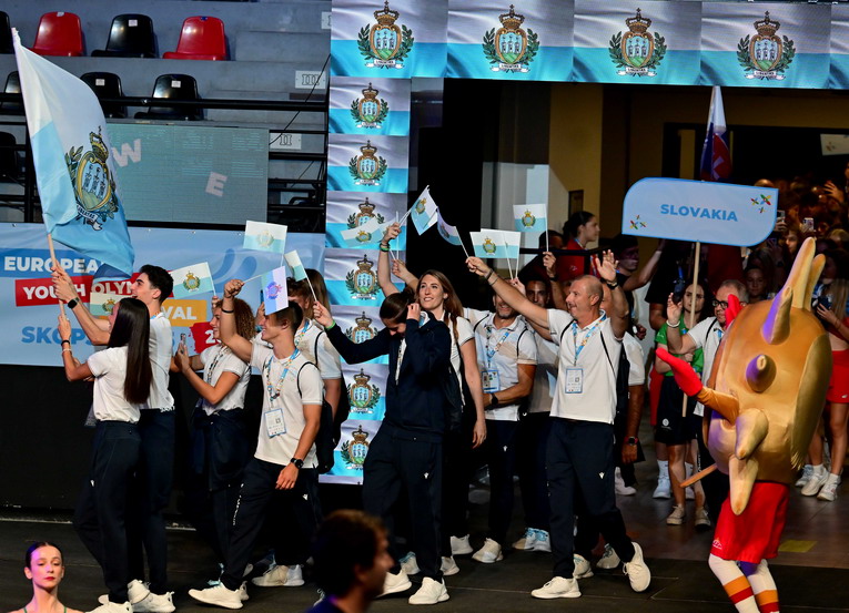 Con la cerimonia d'apertura il via a Eyof Skopje 2025, Greta San Martini la prima a gareggiare per San Marino