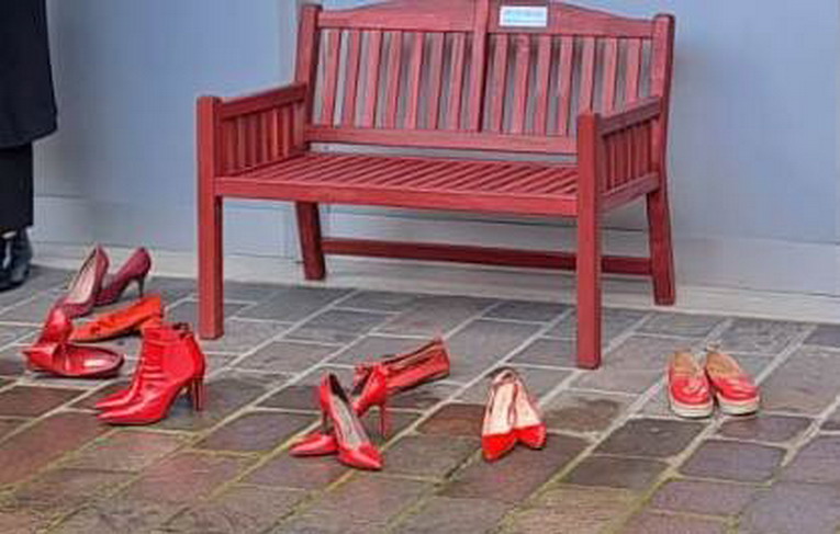 Donne e violenze: una storia infinita