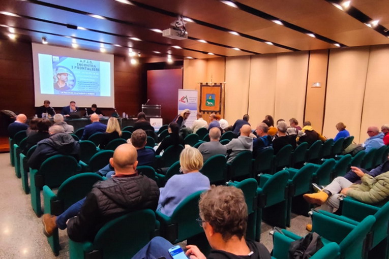 Pensionati frontalieri: nuove richieste fiscali riaprono il tema della tutela