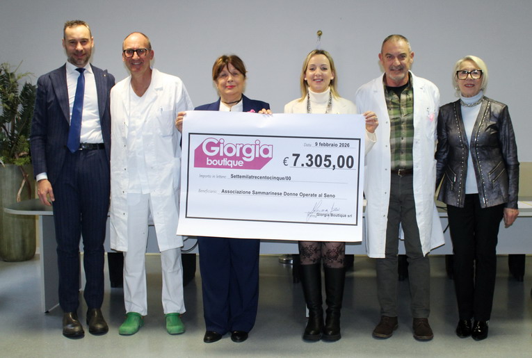 Consegnato da Giorgia Boutique all’ASDOS il ricavato della raccolta durante l’Ottobre Rosa