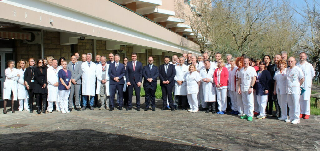 Gli Eccellentissimi Capitani Reggenti in visita all’Ospedale di Stato