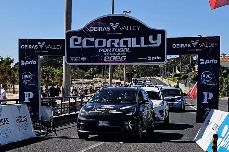Guerrini e Prusak terzi anche in Portogallo: podio bis e classifica ancora aperta nella FIA Ecorally Cup dopo la gara di Oeiras.