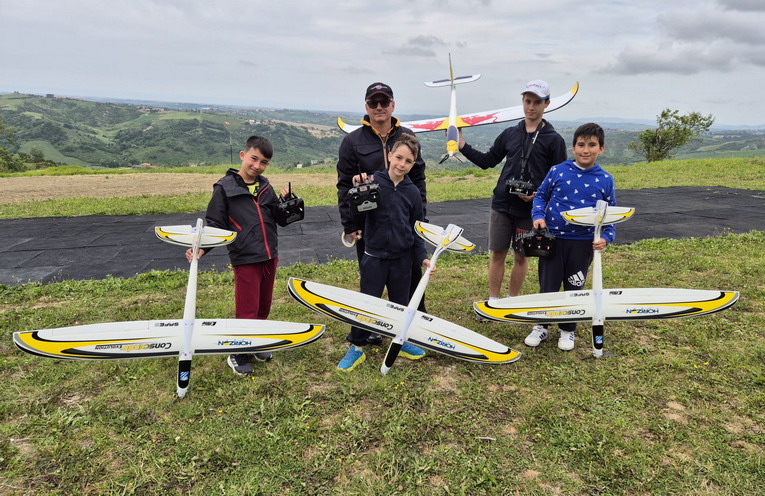 San Marino, concluso con successo il corso di aeromodellismo per cinque ragazzi