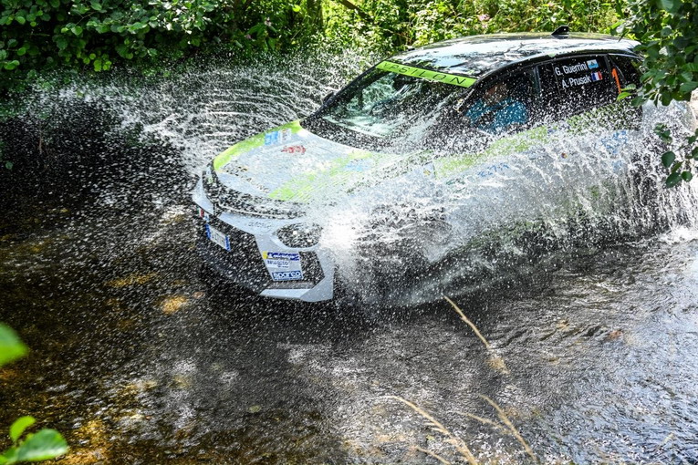 Ecorally Scotland, Guerrini e Prusak: “Lancia Ypsilon sfiora la vittoria per soli due decimi”